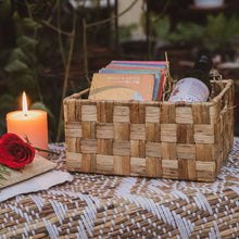 Load image into Gallery viewer, Wicker Double Checks Basket