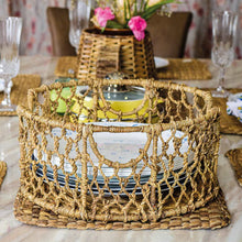 Load image into Gallery viewer, Wicker Plate Caddy